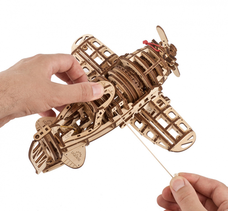 Ugears Mad Hornet Airplane Byggsats