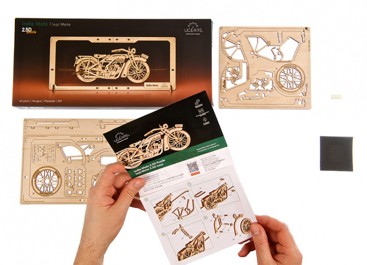 Ugears Indie Moto 2.5D Pussel