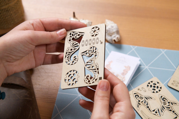 Ugears U-Fidget Pacific Ocean