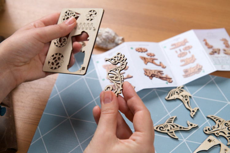 Ugears U-Fidget Pacific Ocean