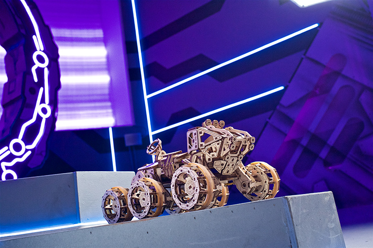 Ugears Manned Mars Rover
