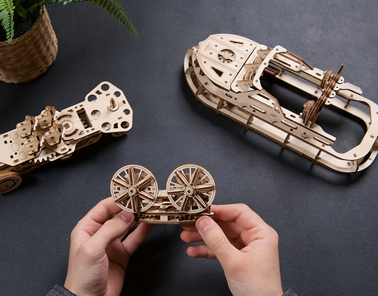 Ugears Rescue Hovercraft