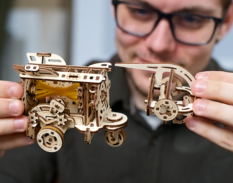 Ugears Steampunk Submarine