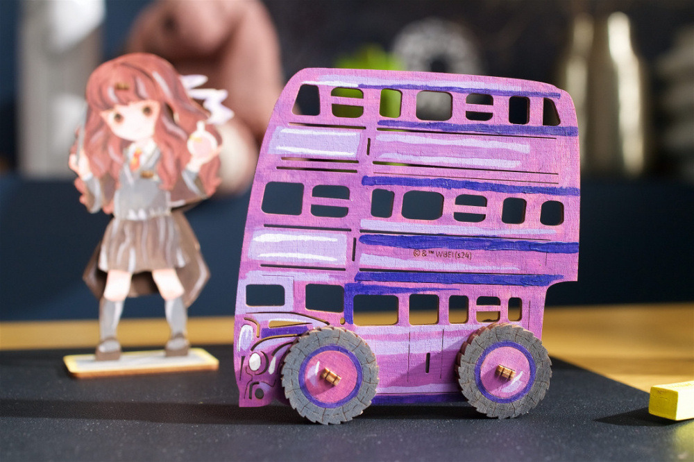 Ugears Coloring The Knight Bus (för barn)