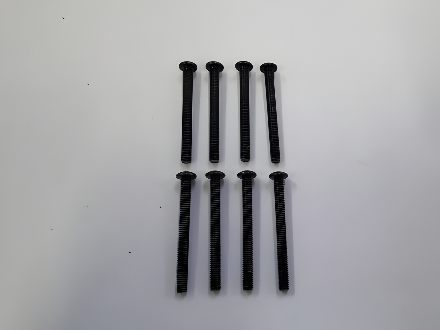 Hex Skruv M3x30mm (8)