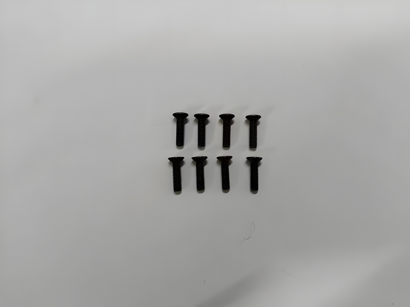 Hex Försänkt Skruv M3x14mm (8)