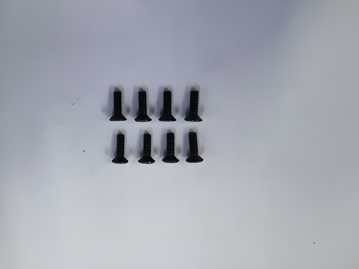 Hex Försänkt Skruv M3x10mm (8)